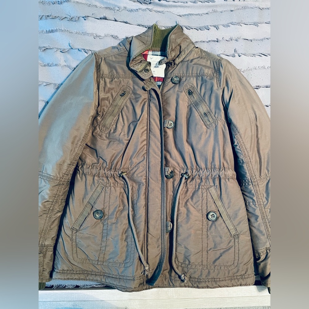 American Eagle puffer jacket 🦅